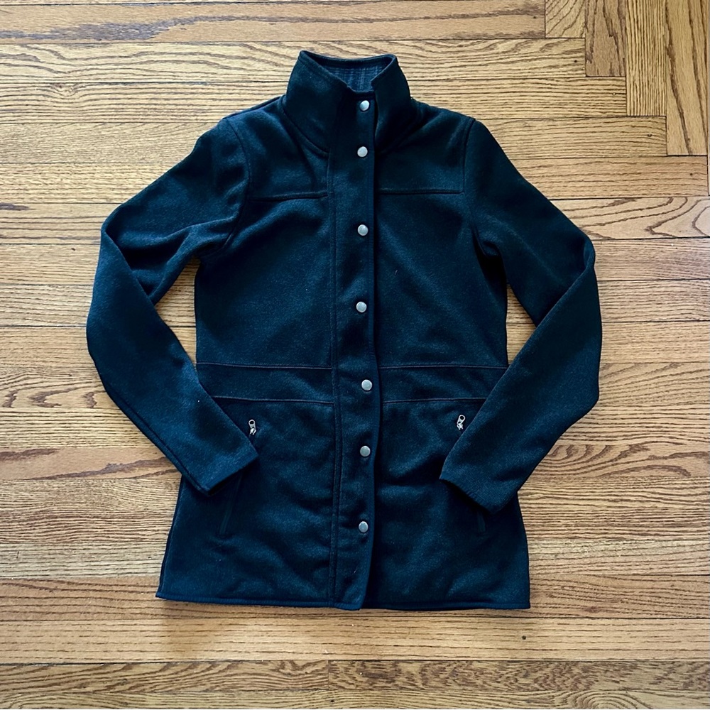 Size medium tall Eddie Bauer Radiator Knit Jacket Black